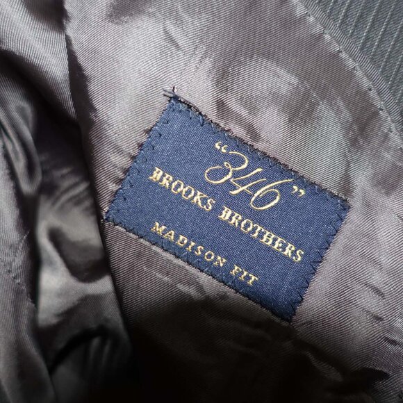Brooks Brothers Men's Pinstripe 2 Button Suit Size 40 Regular 35 x 29 Gray Wool - Picture 12 of 14